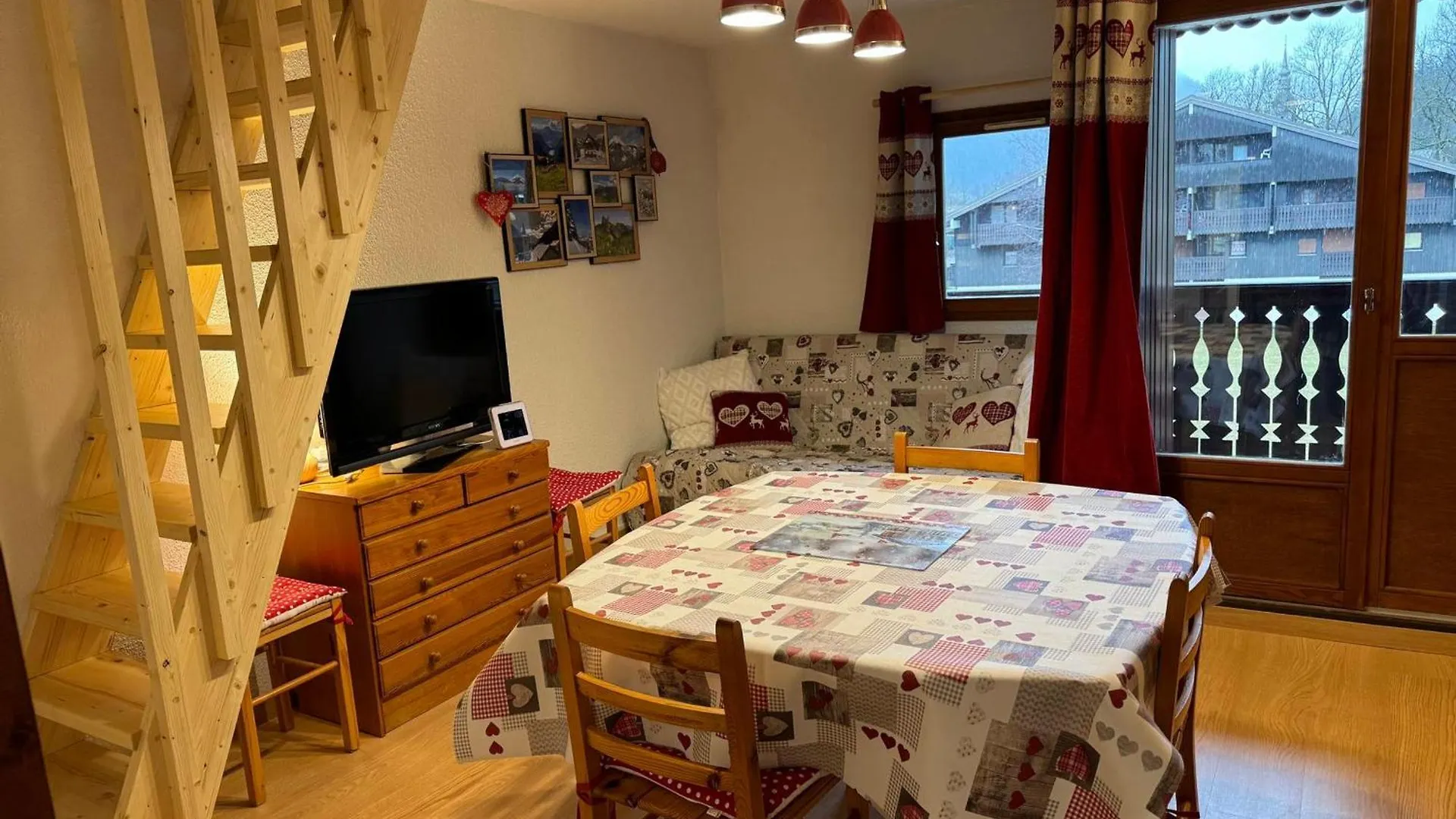 Appartement Renove Avec Multi Pass Offert, Proche Du Centre Du Village ! - Fr-1-692-13 contacts
